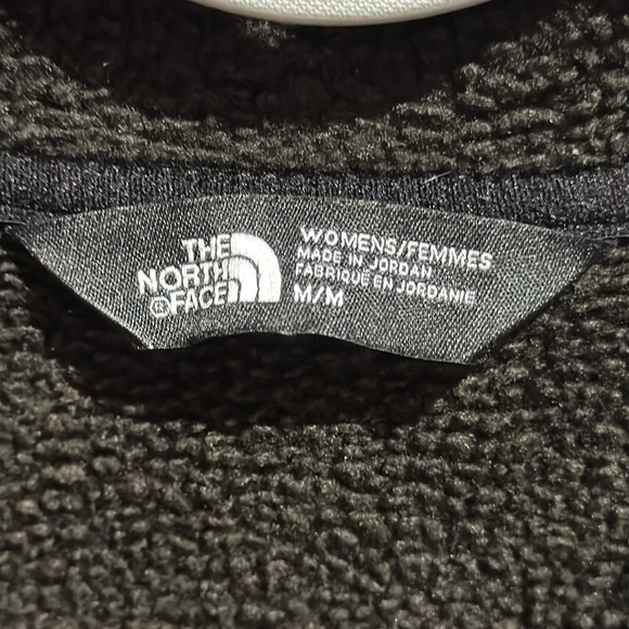 The North Face Women’s Jacket - Picture 11 of 12